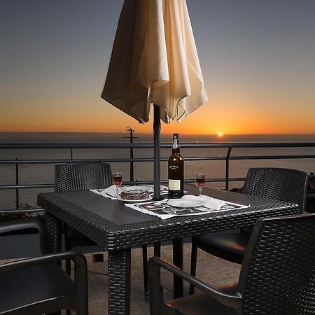 Welcome Home, With A Fantastic View, Sunrise & Sunsets Estreito Da Calheta Kültér fotó